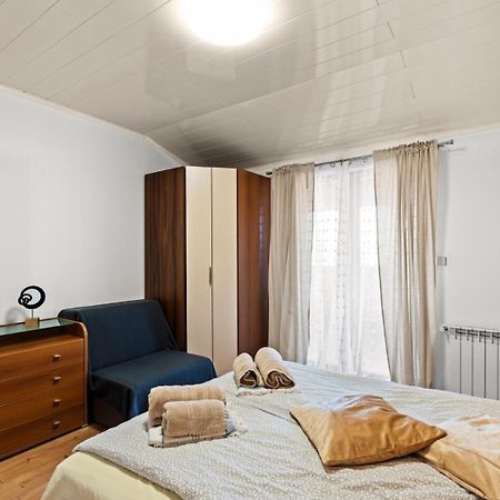 Sea View Apartments With Shared Pool بومير المظهر الخارجي الصورة