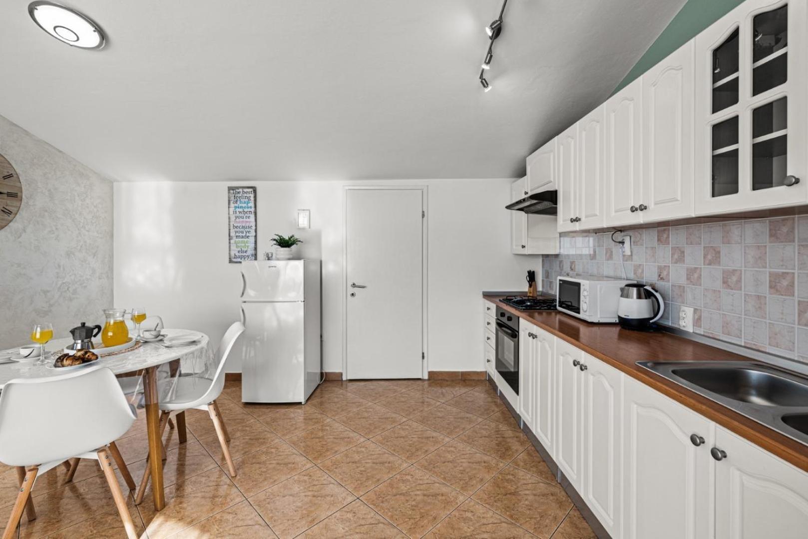 Sea View Apartments With Shared Pool بومير المظهر الخارجي الصورة
