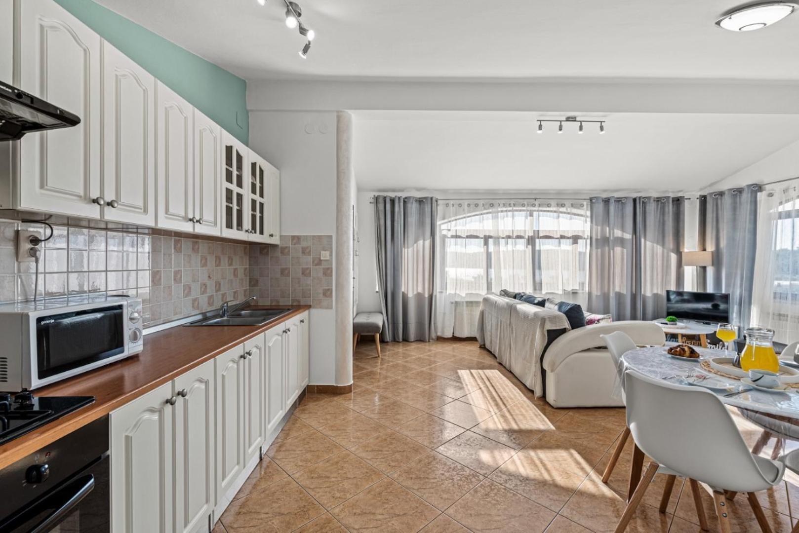 Sea View Apartments With Shared Pool بومير المظهر الخارجي الصورة